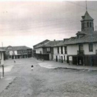 Imagen de principios de siglo de la plaza del Grano cedida por Toño García.