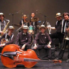Imagen de los integrantes de la banda de jazz.
