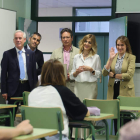 Rocío Lucas, ayer en un aula del programa. J. C. CASTILLO