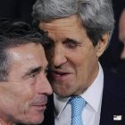 El secretario general de la OTAN, Anders Fogh Rasmussen, y John Kerry, secretario de Estado de EEUU, ayer en Bruselas.