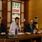 La cata contó con la degustación de varios productos como jamón, queso o lomo