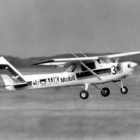 Imagen de archivo de una avioneta en una maniobra de despegue