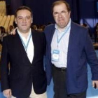 El leonés Alfredo Prada, con el presidente autonómico Herrera