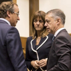 Alfonso Alonso, Idoia Mendia e Iñigo Urkullu, este miércoles, en el Parlamento vasco.