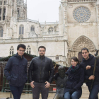 Javier Sierra, Adrián Lara, Miriam López y Diego Fernández-Lomana, ante la catedral de Burgos.