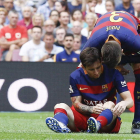 Messi, justo después de lesionarse la rodilla.
