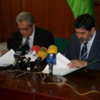 José Ángel Azuara y Ángel Penas durante la firma del convenio