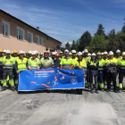 Imagen de familia de los trabajadores de Cosmos. DL