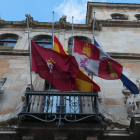 Fachada del Palacio de los Guzmanes. RAMIRO