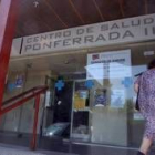 Los técnicos recomiendan solicitar la tarjeta sanitaria temporal para ajustar los recursos limitados