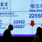 Un panel sobre la marcha del índice Hang Seng, en la Bolsa de Hong Kong.