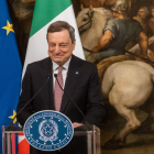 Draghi llegó ayer a Argel para comprar más gas. MAURO SCROBOGNA