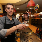 A sus 34 años, Alfonso Martín, natural de Benavides de Órbigo, se imponía en la prueba regional de tiraje de cerveza de Estrella Galicia el pasado lunes.