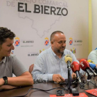 Daniel Franco, Gerardo Álvarez Courel y Roberto Fuertes. DL