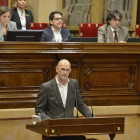 El diputado de Junts pel Sí, Raül Romeva, es el primero en iniciar los discurso en el pleno.