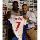 William Jebor con el presidente deportivista.