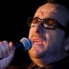 El gran Elvis Costello durante uno de sus conciertos