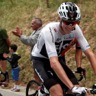 El galés Geraint Thomas (Sky) ganó en solitario la undécima etapa del Tour de Francia, entre Albertville y La Rosière, de 108,5 kilómetros, en la que se enfundó además el maillot amarillo.  Thomas adelantó al español Mikel Nieve en la recta de llegada y a