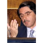 En la imagen, José María Aznar en un momento del discurso de Zapatero