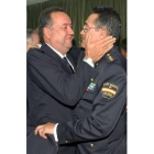 Segundo Martínez felicita a su sucesor, Alfonso Fernández