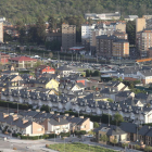 Vista general de Ponferrada, que este año incrementará la recaudación del IBI. L. DE LA MATA