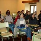 Alumnos y profesores del curso internacional de sociolingüística que se imparte en Villablino