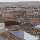 Imagen panorámica de la villa de Valderas, con el Seminario al fondo.