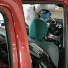 El coche en el que huyeron los prófugos tras asesinar a una anciana en Alemania.