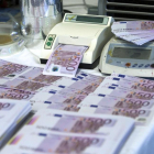 Imagen de archivo, 8 millones de euros en billetes de 500 incautados por la Policía de Gandia en 2009.