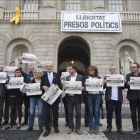 La pancarta Llibertat presos polítics, en la fachada del Ayuntamiento de Barcelona.