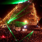Vista general de miles de egipcios opositores, que protestan contra el presidente del país, Mohamed Mursi, en El Cairo (Egipto), hoy, martes 2 de julio de 2013. Mursi anunció hoy una iniciativa para la formación de un gobierno de unidad nacional y de un c