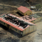 Imagen de una escuela quemada por Boko Haram que el gobierno de Nigeria se ha comprometido a reconstruir.