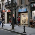 Calle comercial en Sant Andreu.
