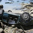Un accidente en Pontevedra deja a dos personas atrapadas entre los hierros de su coche