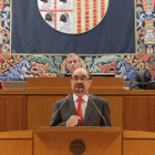 Javier Lambán durante su discurso de investidura como presidente de las Cortes de Aragón.