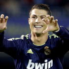 El delantero portugués del Real Madrid, Cristiano Ronaldo, celebra el gol marcado ante el Celta de Vigo, el segundo del Madrid.