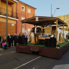 Ropa tendida, arcoíris de esperanza y mensajes subliminales en favor del soterramiento marcaron un desfile multicolor en San Andrés. DL