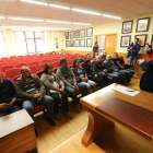 Los alumnos recibieron sus diplomas en el Ayuntamiento. BARREDO