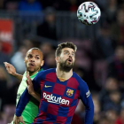Gerard Piqué, con 33 años, es el jugador más veterano alineado por el Barça frente al Nápoles en la ida de octavos.