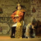 La imagen muestra una escenificación de los viajes de Marco Polo