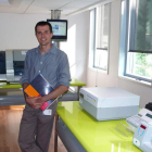 Javier Yugueros trabaja en Grenoble, en la empresa BioMérieux.