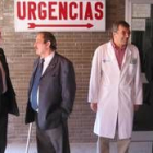 Manuel Álvarez y Fidentino Reyero visitaron las dependencias del centro de salud de Cistierna