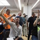 Asamblea extraordinaria convocada ayer por los estibadores. LUCA PIERGIOVANNI