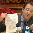 El alcalde de Leganés, Jesús Goméz, ayer durante la rueda de prensa.