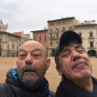 Los humoristas Faemino y Cansado, que actuarán en León el domingo y el lunes. TWITTER