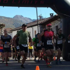 El trail ‘Lillo se Mueve’ congregó a un elevado número de participantes en la línea de salida. DL