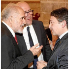 Demetrio Madrid conversa con Samuel Folgueral.