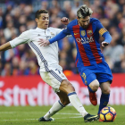 Todos los focos apuntarán a Cristiano y Messi durante el clásico del sábado. ALEJANDRO GARCÍA