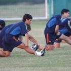 Los componentes de la selección se entrenan de cara al partido de hoy