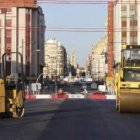 Los operarios ultiman la preparación de la prolongación de Ordoño II para el bautizo social de mañan